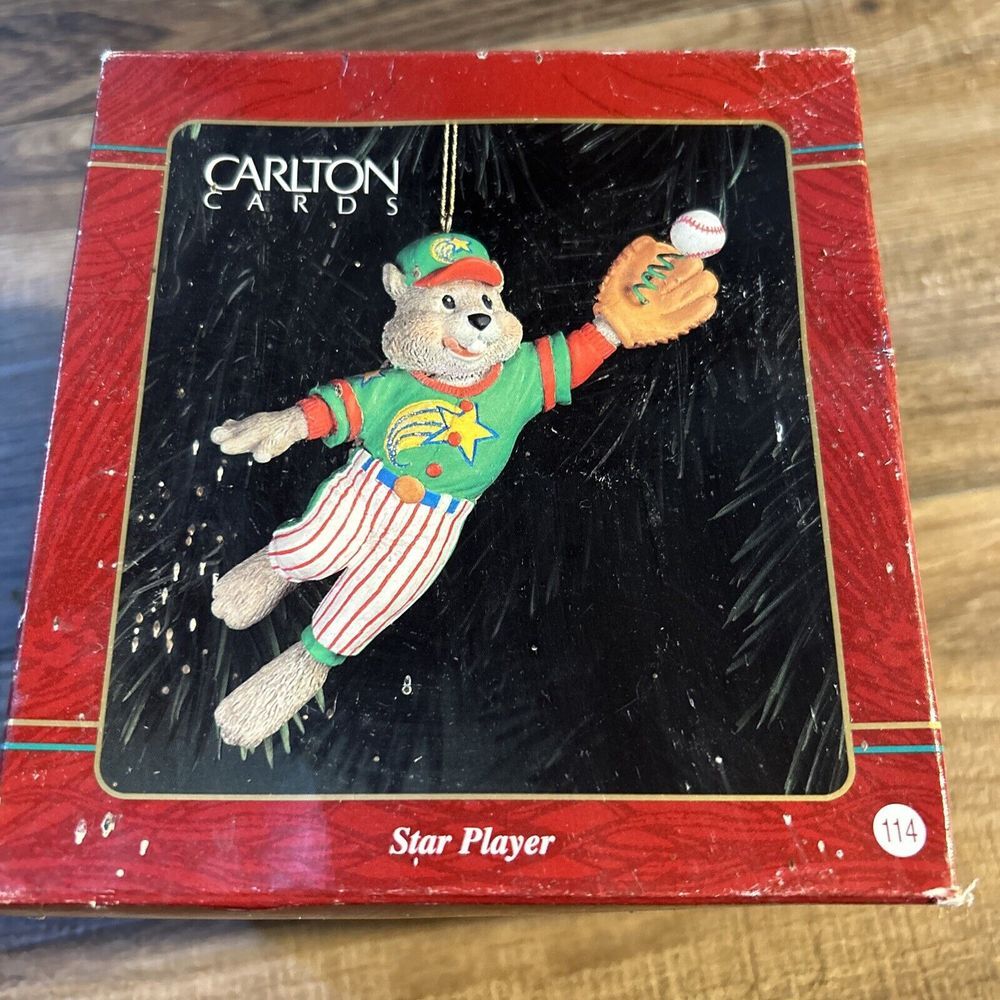VTG Heirloom Collection Carlton Cards "Star Player"‎ SQUIRELL CATCHING A BALL